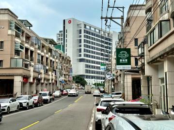 台中海線房價 新光田向上商圈｜橘郡臨路金店面透天