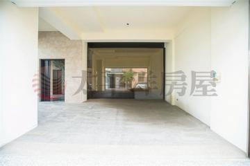 清水臨路電梯別墅