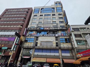 (租)岡山車站旁使用約51.48坪純商用辦公 農十六美術館房仲
