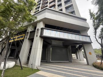  新竹高鐵特區｜全新角間大面寬店面 