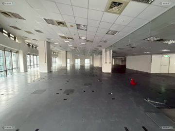 內湖區 |稀有釋出★樓中樓辦公室｜挑高寬敞、視野極佳|