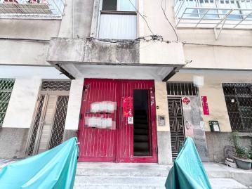 忠孝一路｜雄商旁｜陽台進出｜採光3房｜翻新優質公寓