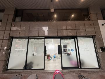 信義市場旁黃金店面