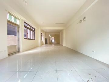 大方社區一樓轉角店面 