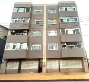 頭份靠中央路大三房