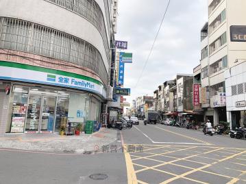 台南新營買房 新營民權路全家旁黃金店面 新營不動產