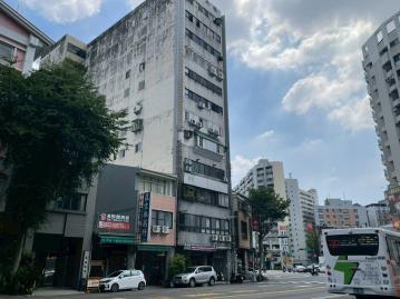 商用不動產 可八大 主附使用百坪 挑高約10米