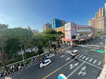 東興路 店面