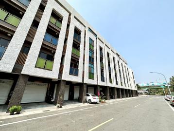 近楠梓台積電*交通便利 透天店住出租 有騎樓 需公證 專約