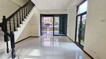 (租)芳洲漾｜室內最大｜三面採光｜黃金店面