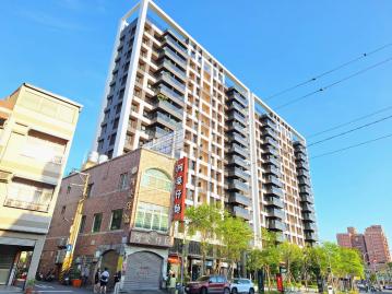 ?租?鳳松路阿婆麵隔壁1樓店面