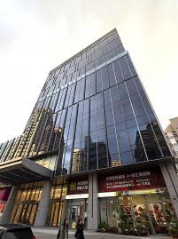 松山商辦店面 良茂景觀高樓辦公 大師房屋EASON小羅