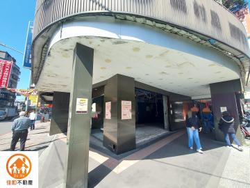 大坪林捷運商圈三角窗⭐整棟出租80坪⭐新店最熱鬧精華區