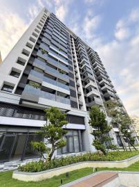 高雄土地開發 價格可談~全新優質黃金店面+車位