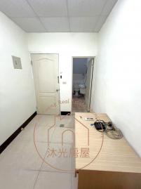 台南租屋仲介 東區超值套房倪❤️