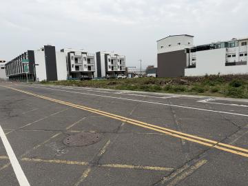 租~湖子內健康三路建地
