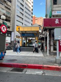 租1市政府捷運套房