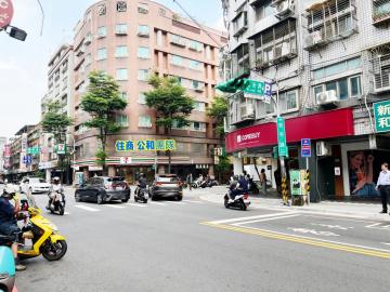 中和房仲顧問  四號公園店面~住商崑庭