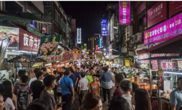 近廟口.位鬧區上.金店面大騎樓稀有釋出