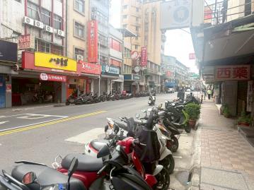 明志工專路口金店面-泰山店面